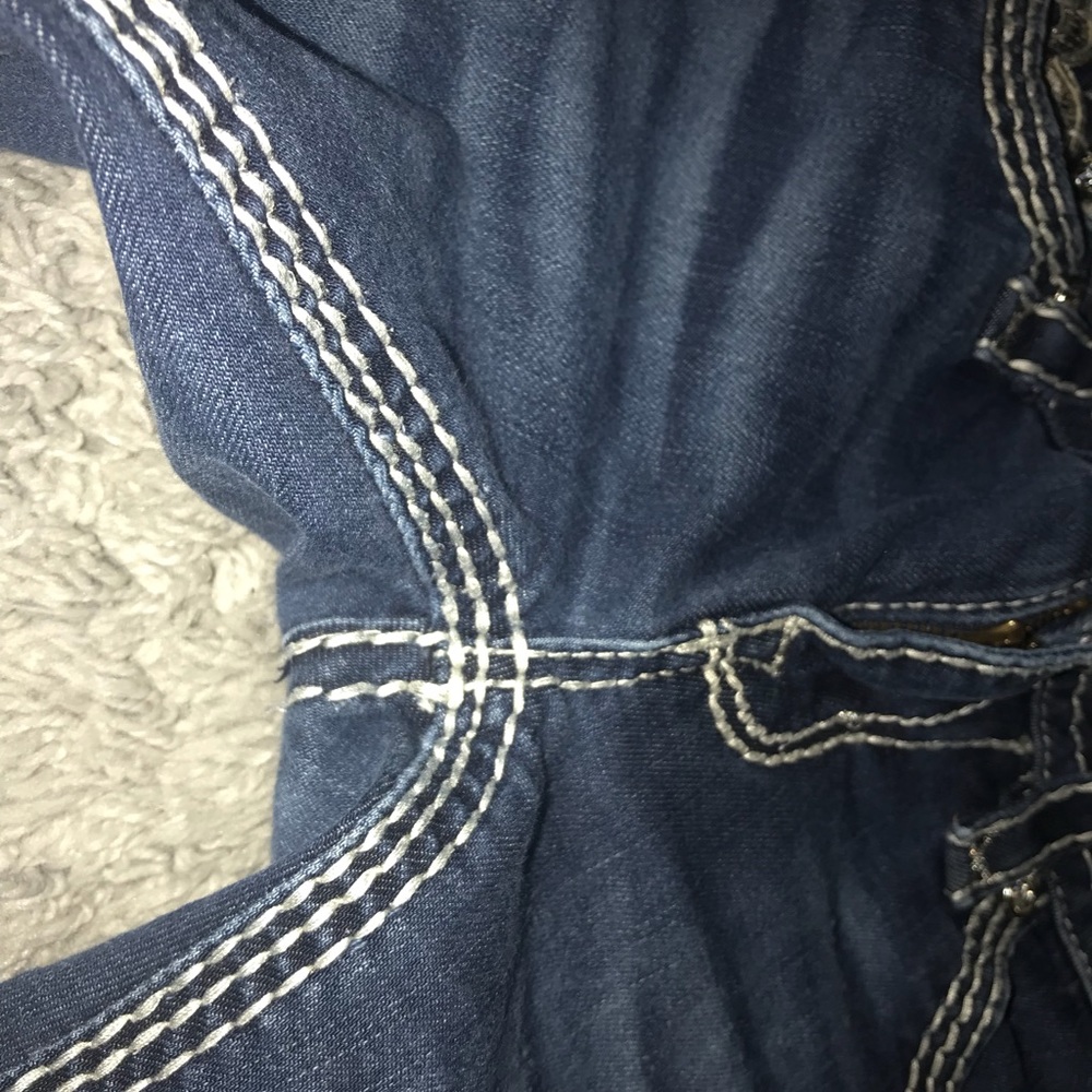NWOT ROCK REVIVALS - Picture 8 of 8